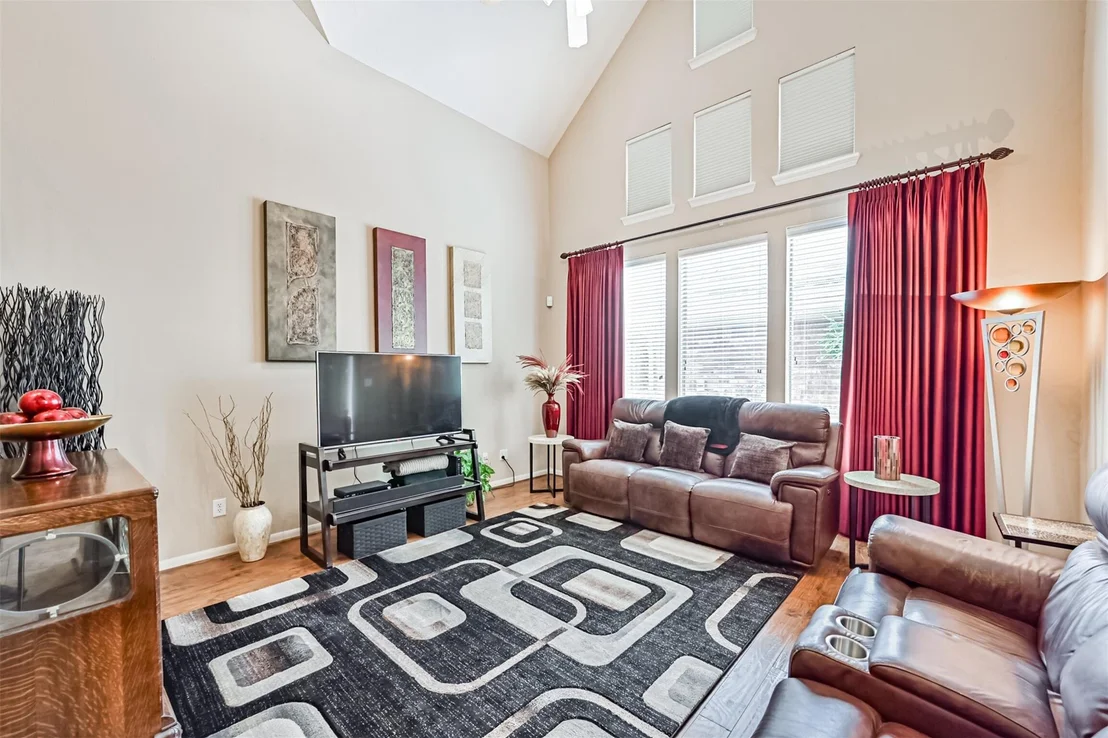 Photo of 3318 Silverbrook Lane