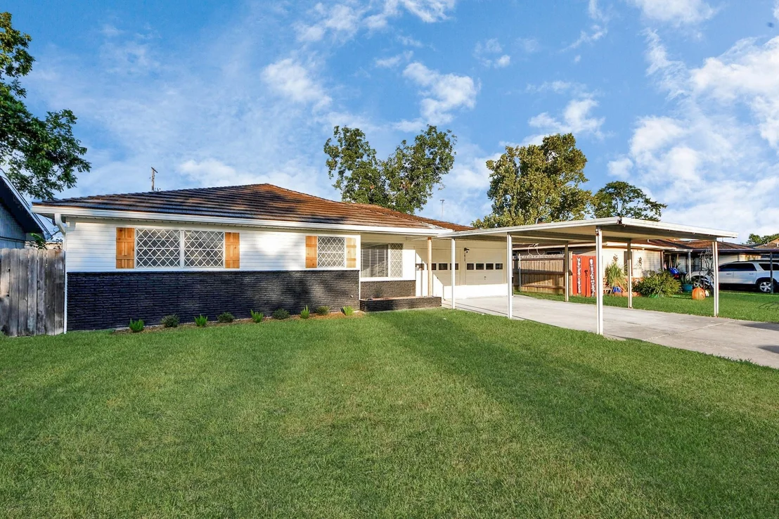 Photo of 1812 Locklaine Drive