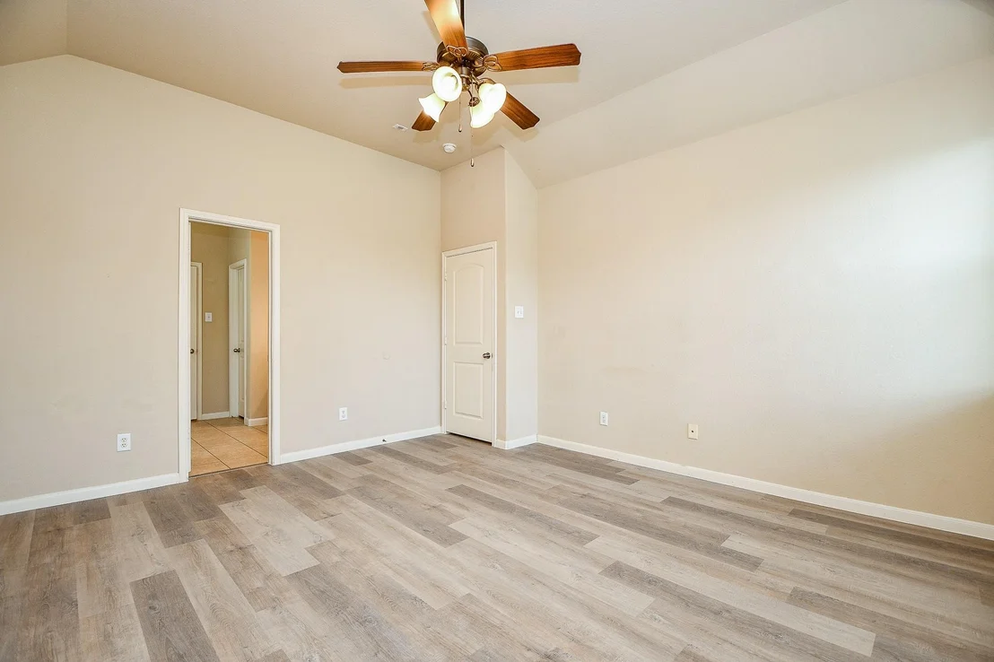 Photo of 2927 Empire Oaks Lane