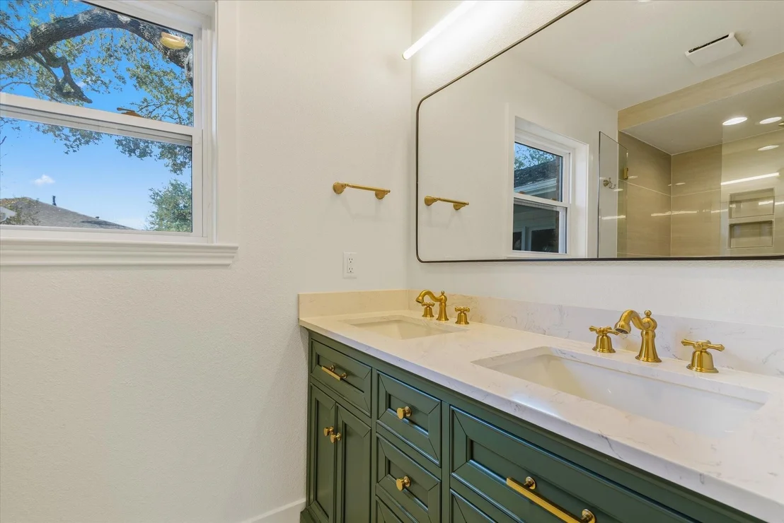 Photo of 5258 Willowbend Boulevard