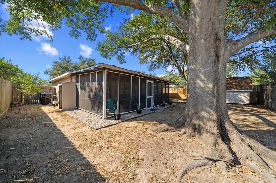 Photo of 2516 Village Circle Drive