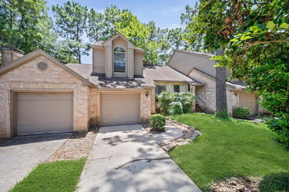 Photo of 13 Lakeridge Drive