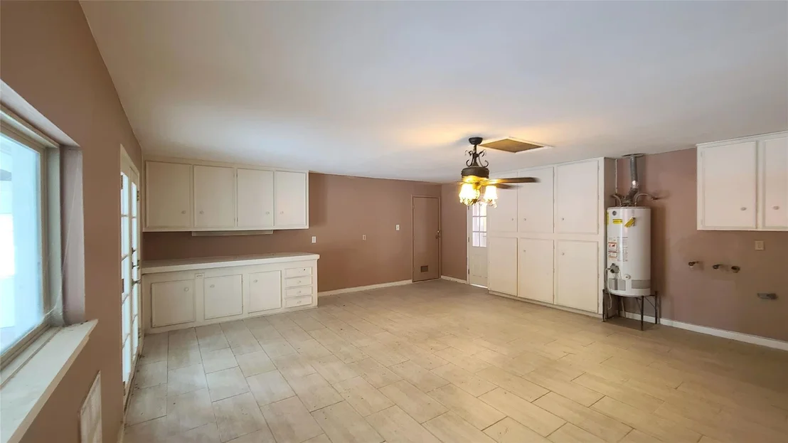 Photo of 902 Ashford Parkway