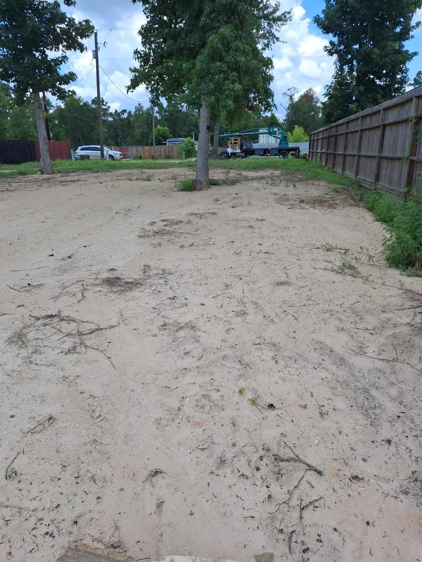 Photo of 825 County Road  51023