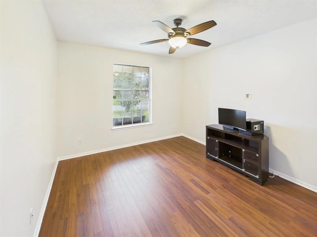 Photo of 1035 Turnberry Park Lane