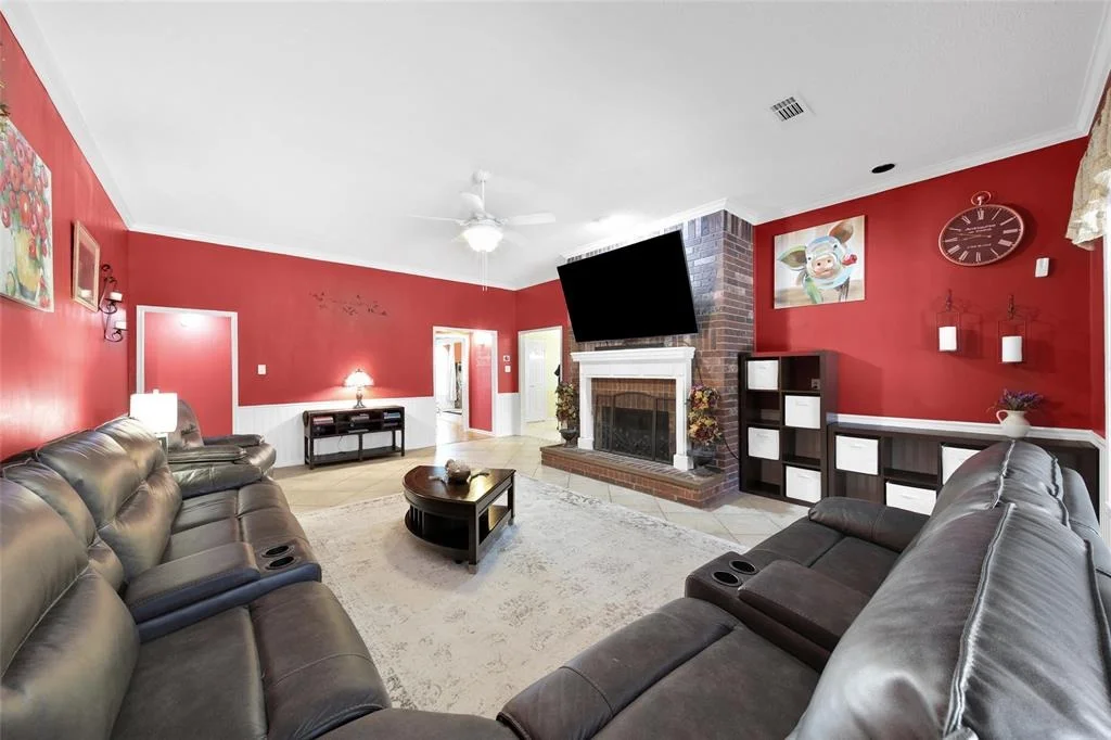 Photo of 16702 Avenfield Road