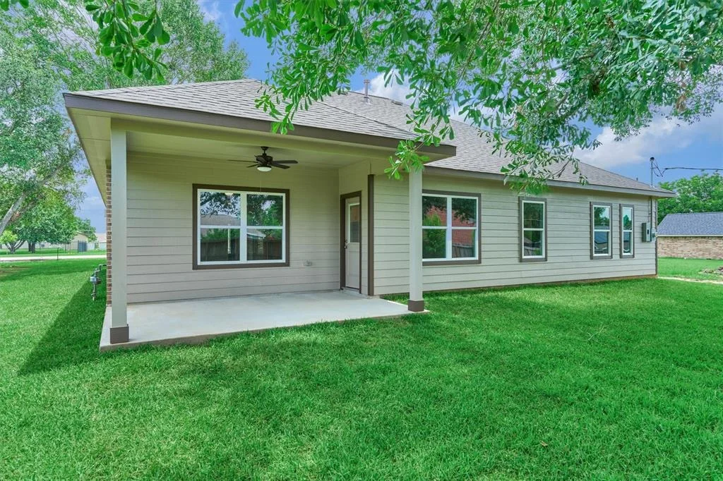 Photo of 10477 Valley Drive N
