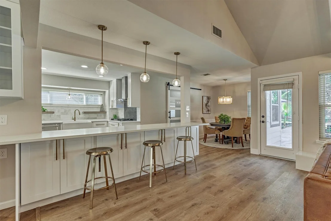 Photo of 6006 Bayonne Drive