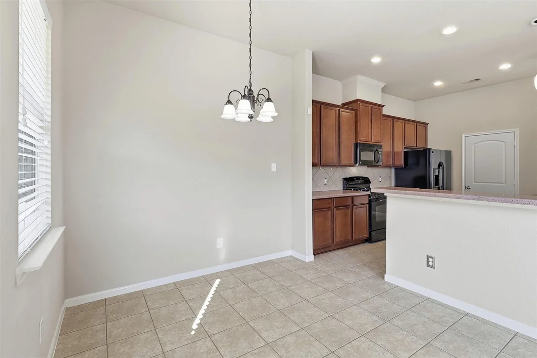 Photo of 2923 Empire Oaks Lane