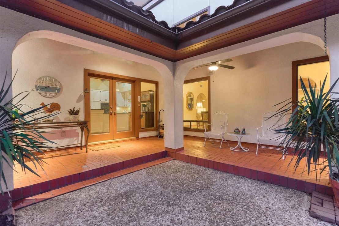 Photo of 1113 River Road