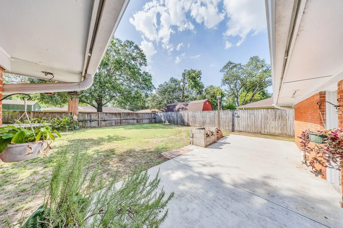 Photo of 1900 Clayton Drive