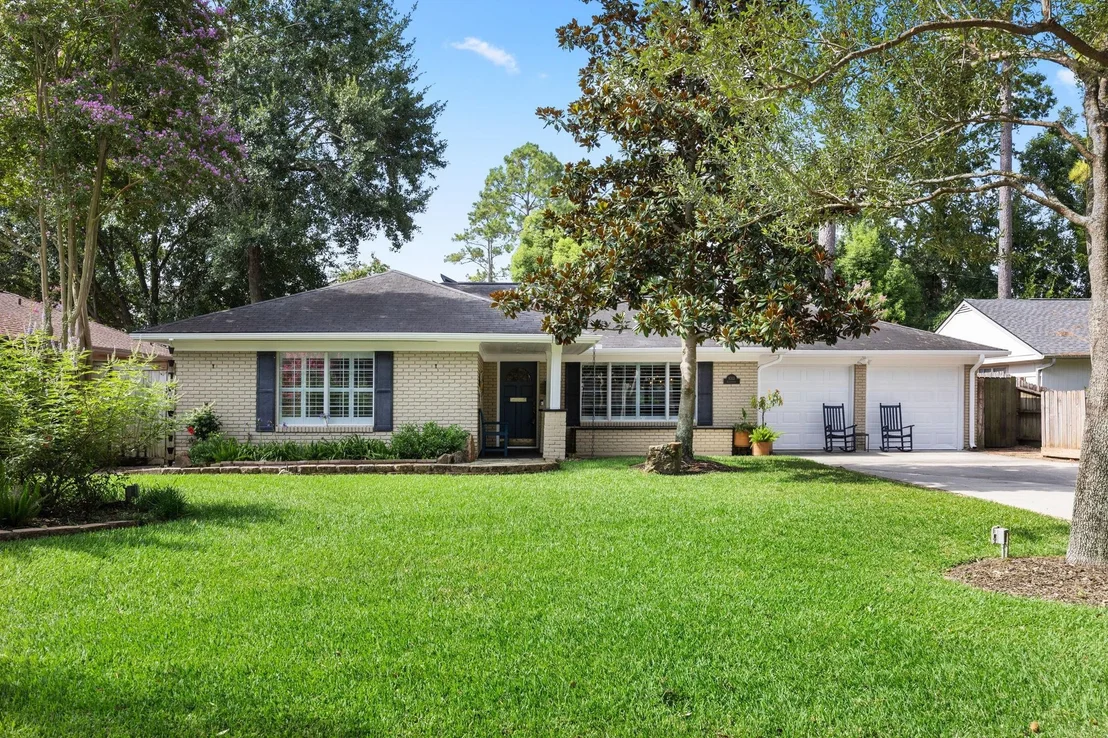 Photo of 8313 Cedarbrake Drive