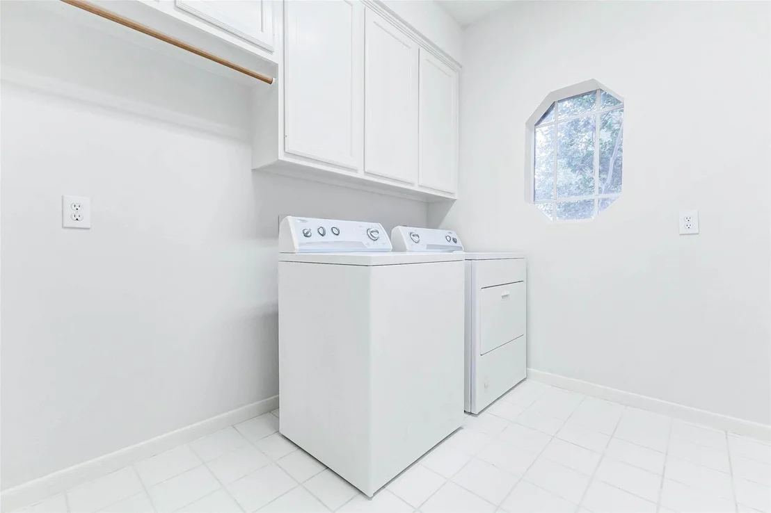Photo of 4418 Bermuda Drive