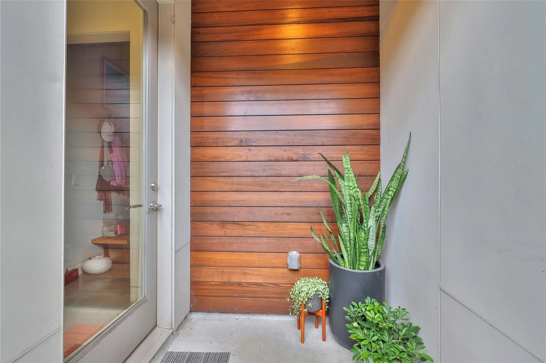 Photo of 1136 Aurora Street