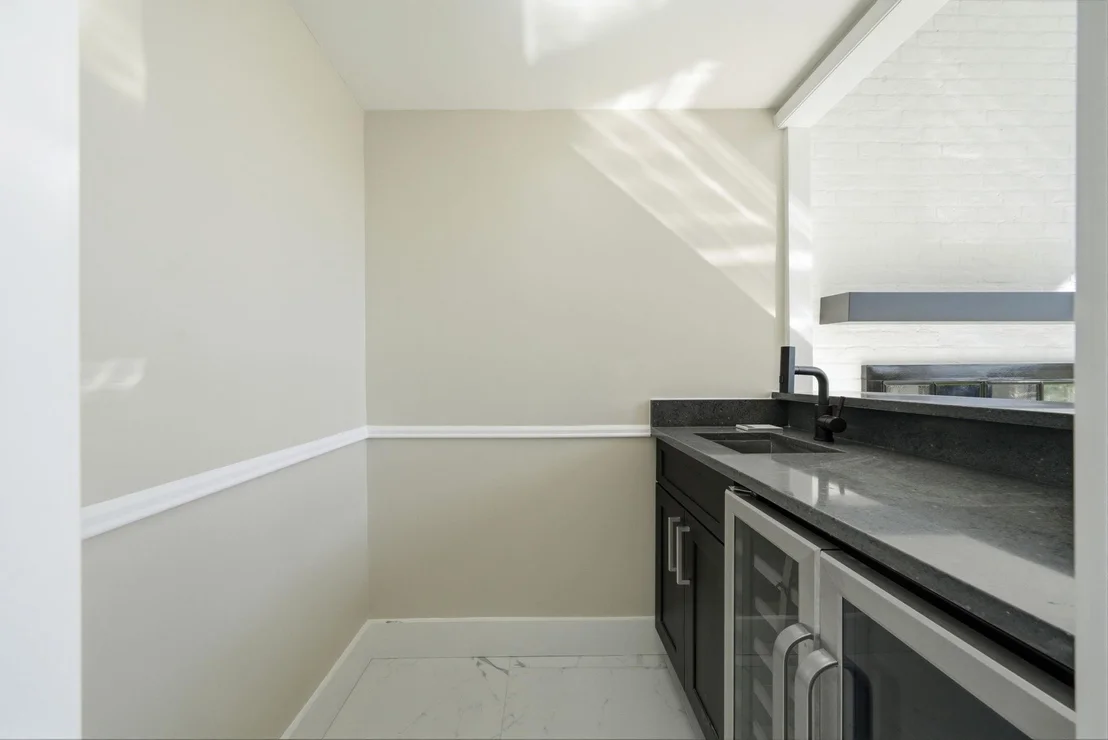 Photo of 703 Montclair Boulevard