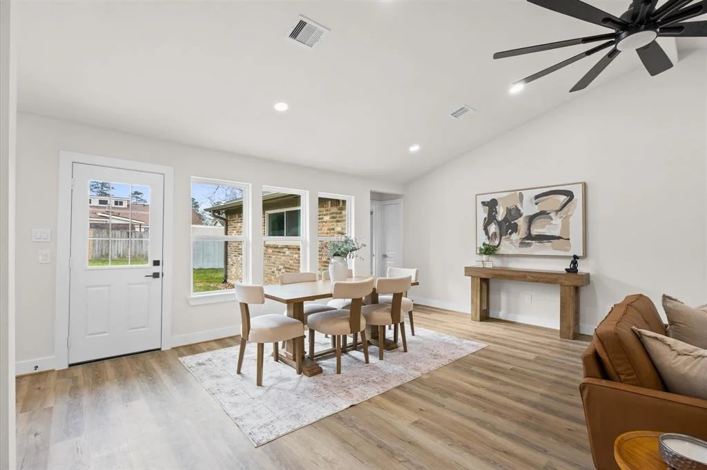 Photo of 160 Greenleaf Lane