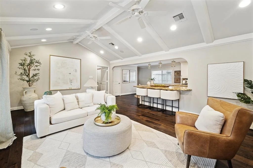 Photo of 10223 Pine Forest Road