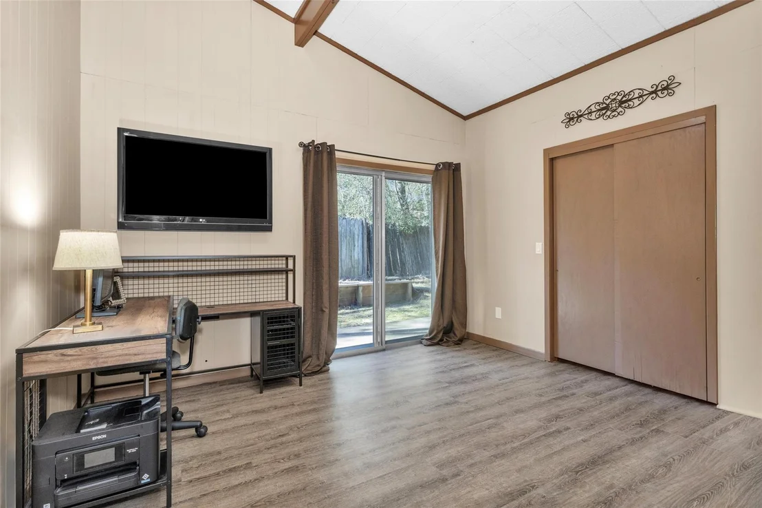 Photo of 5721 Cessna Drive