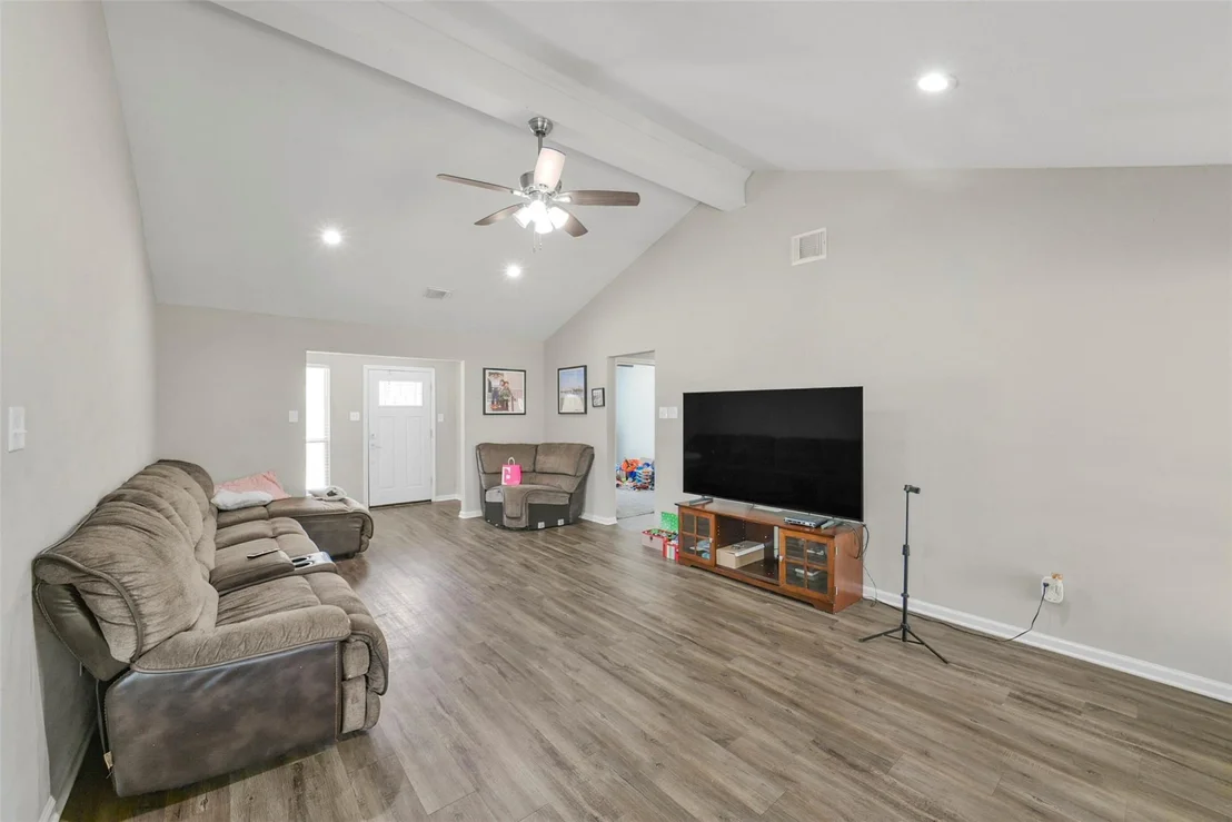 Photo of 25631 Glen Loch Drive