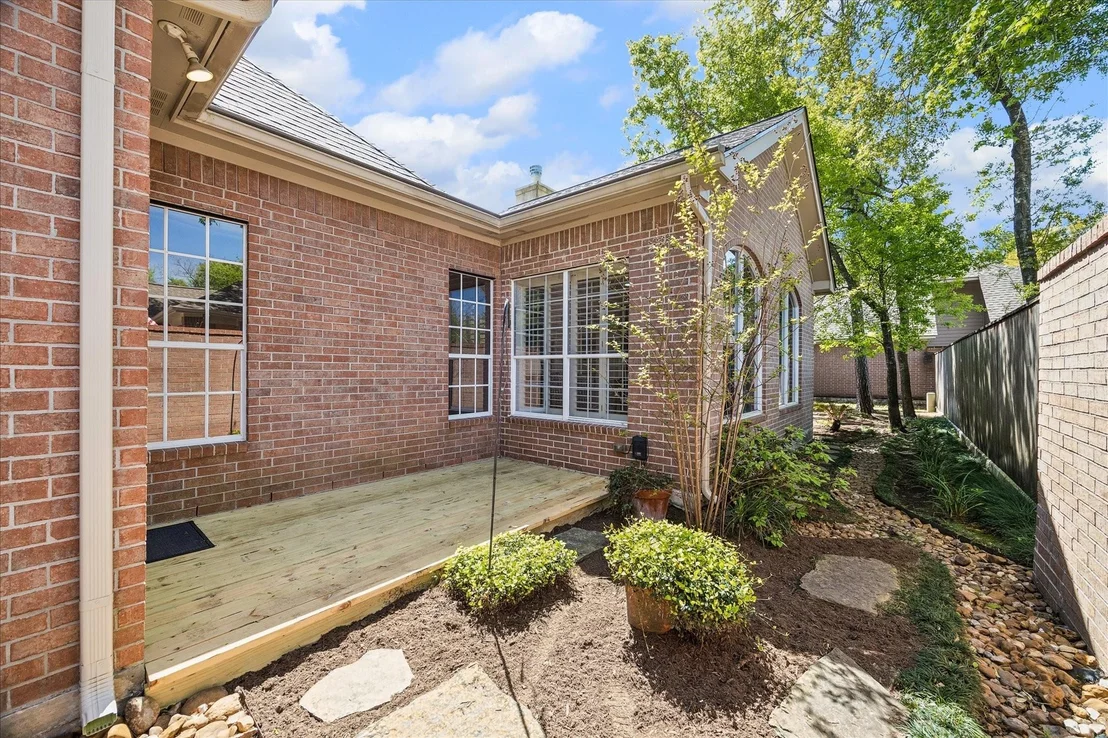 Photo of 1830 Breezin Court