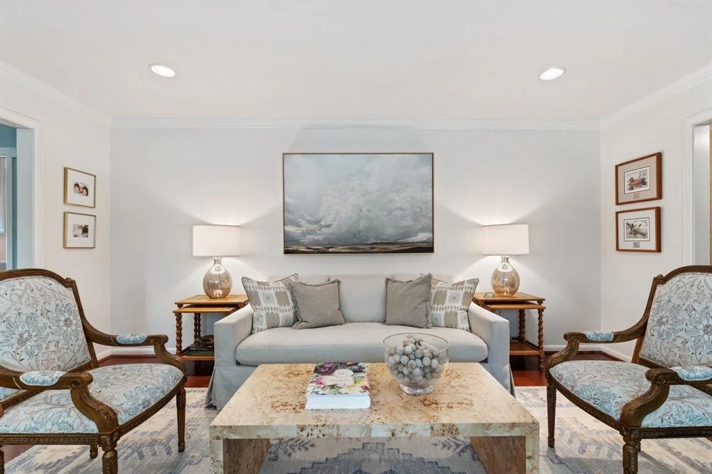 Photo of 7910 Meadowbriar Lane