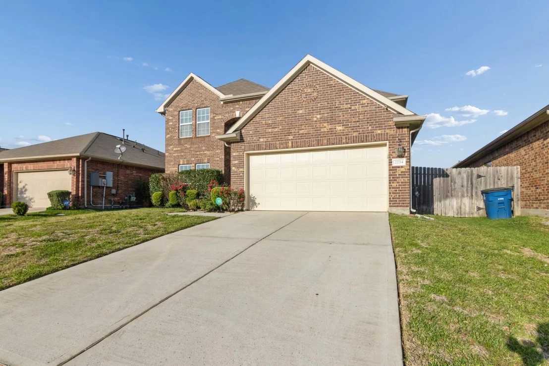 Photo of 22714 Sunset Glen Lane