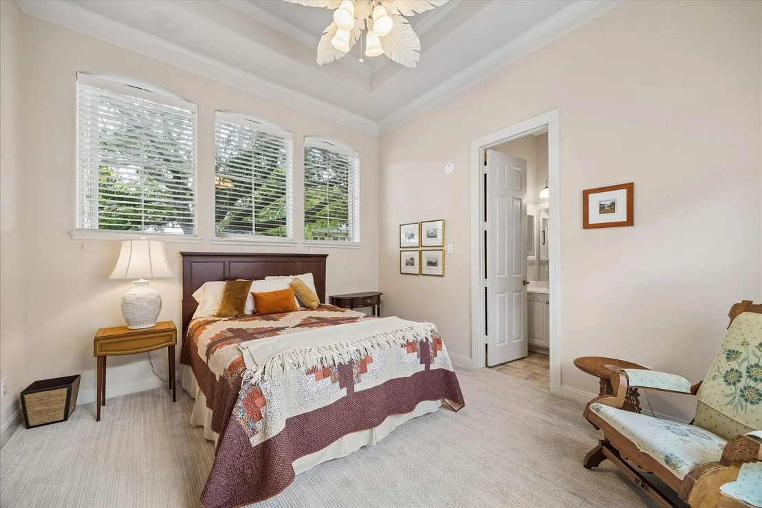 Photo of 11927 Legend Manor Drive