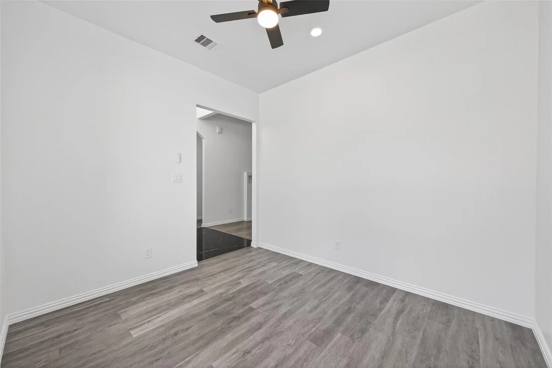 Photo of 1014 Exotic Pine Drive