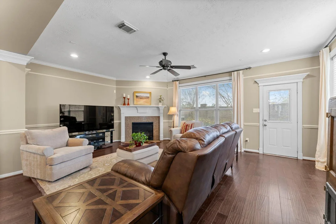 Photo of 1302 Ella Place