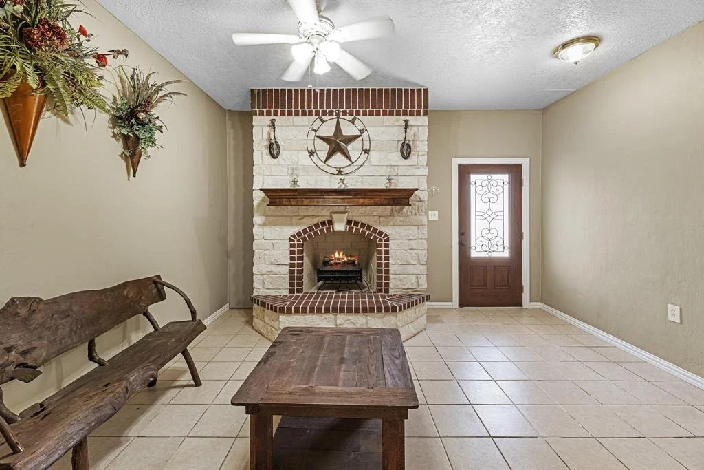 Photo of 1112 Misty Way Drive