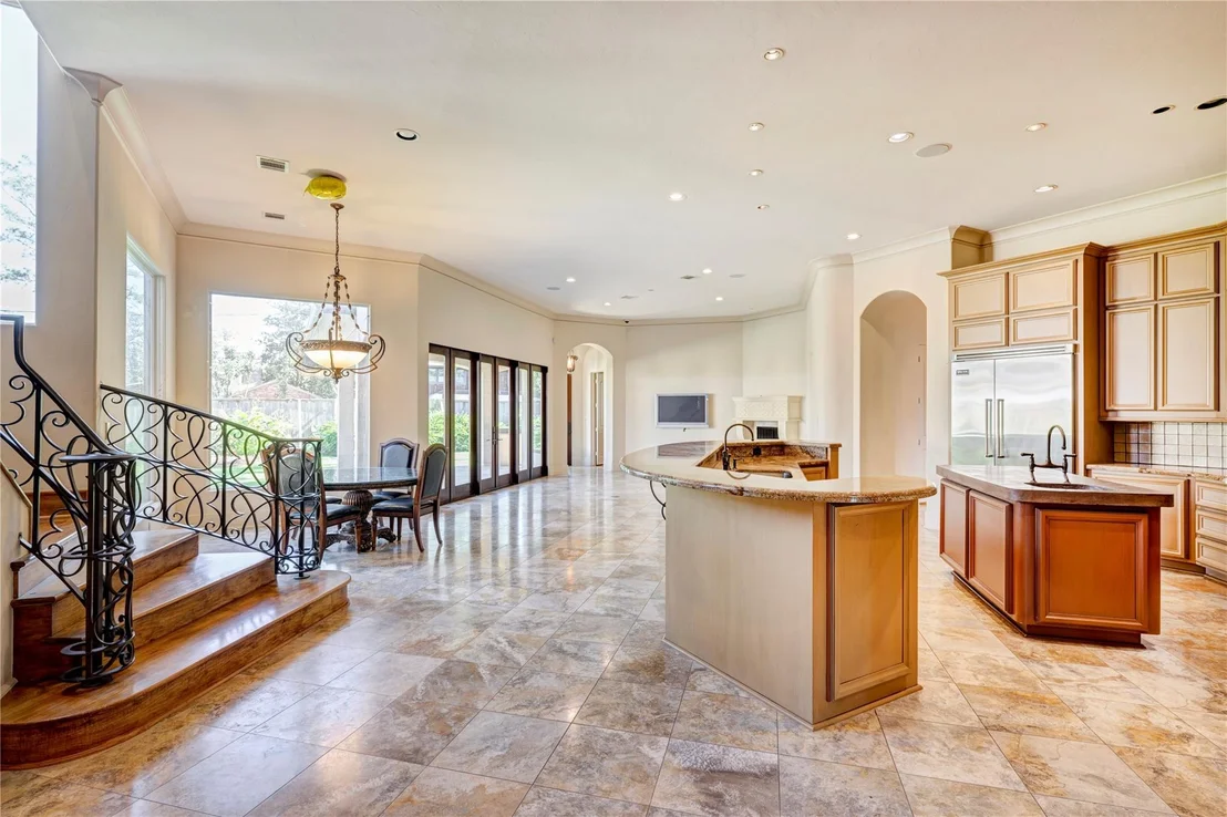 Photo of 710 Pinehaven Drive