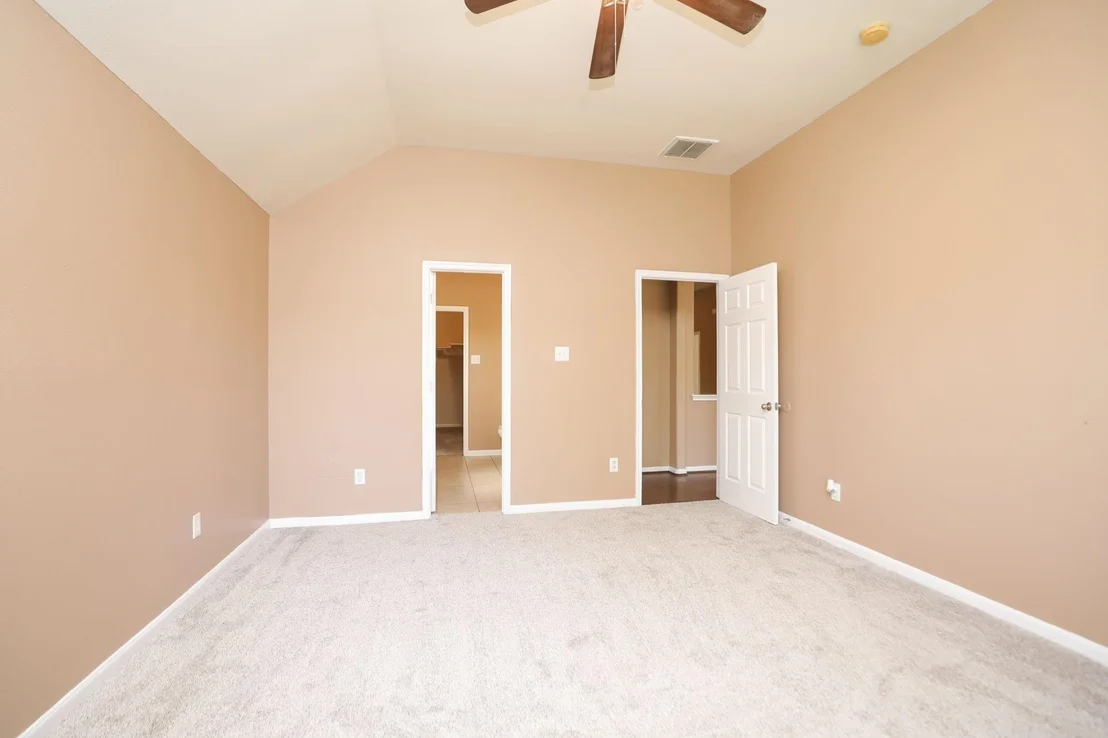 Photo of 21807 Saragosa Pond Lane