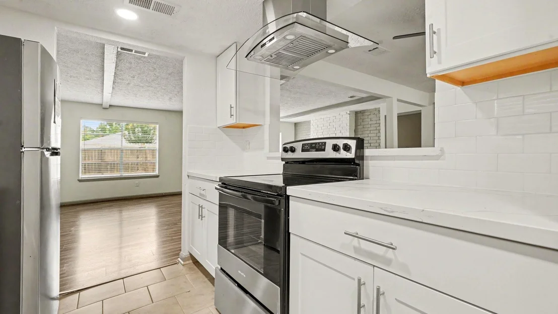 Photo of 23226 Low Ridge Road
