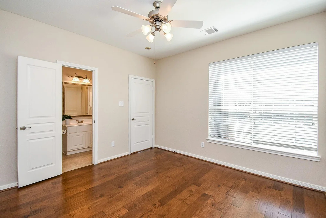 Photo of 4610 Camden Brook Lane