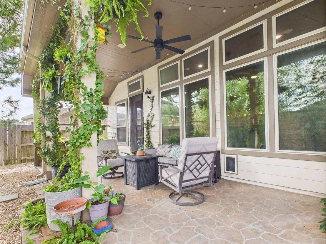 Photo of 6003 Rivergrove Bend Drive