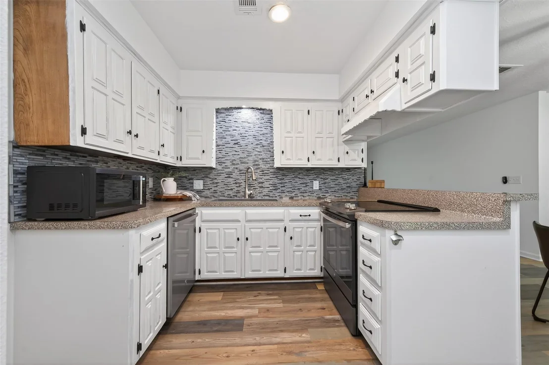 Photo of 10720 Royal Forest Drive