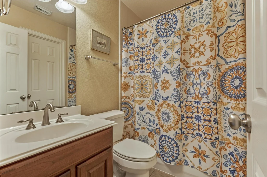 Photo of 11 N French Oaks Circle