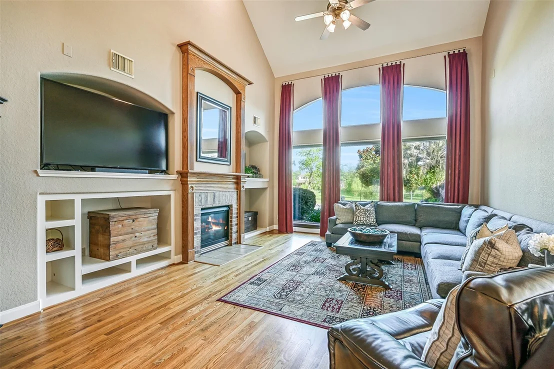Photo of 1607 Cascade Falls Drive