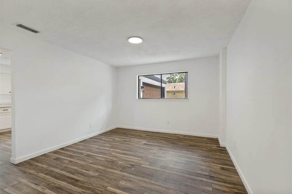 Photo of 6611 Falling Waters Drive