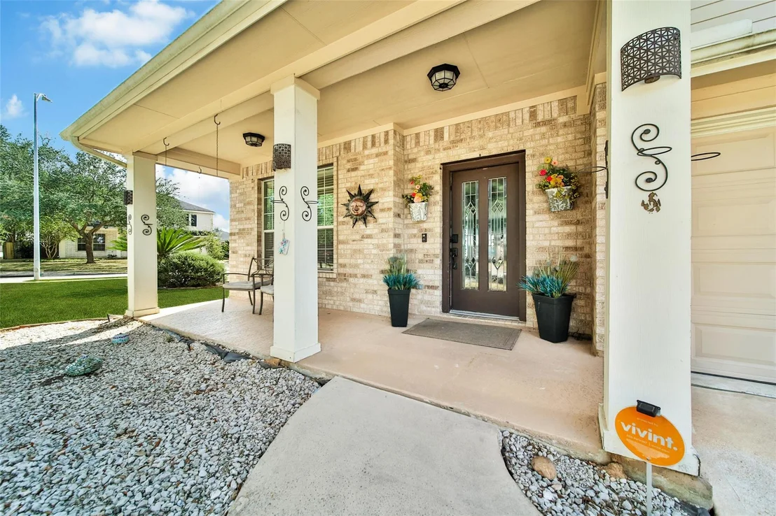 Photo of 18827 Squirrel Oaks Drive