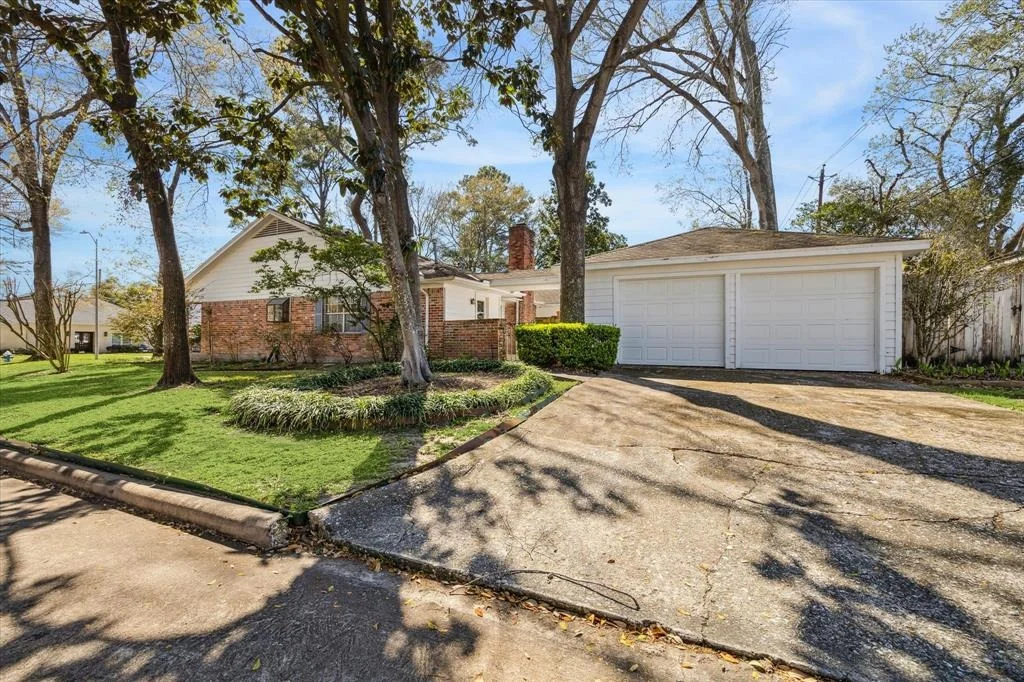 Photo of 14502 River Forest Drive