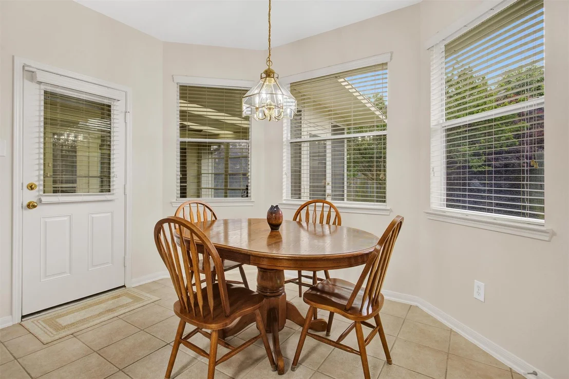 Photo of 6031 Skyhaven Lane