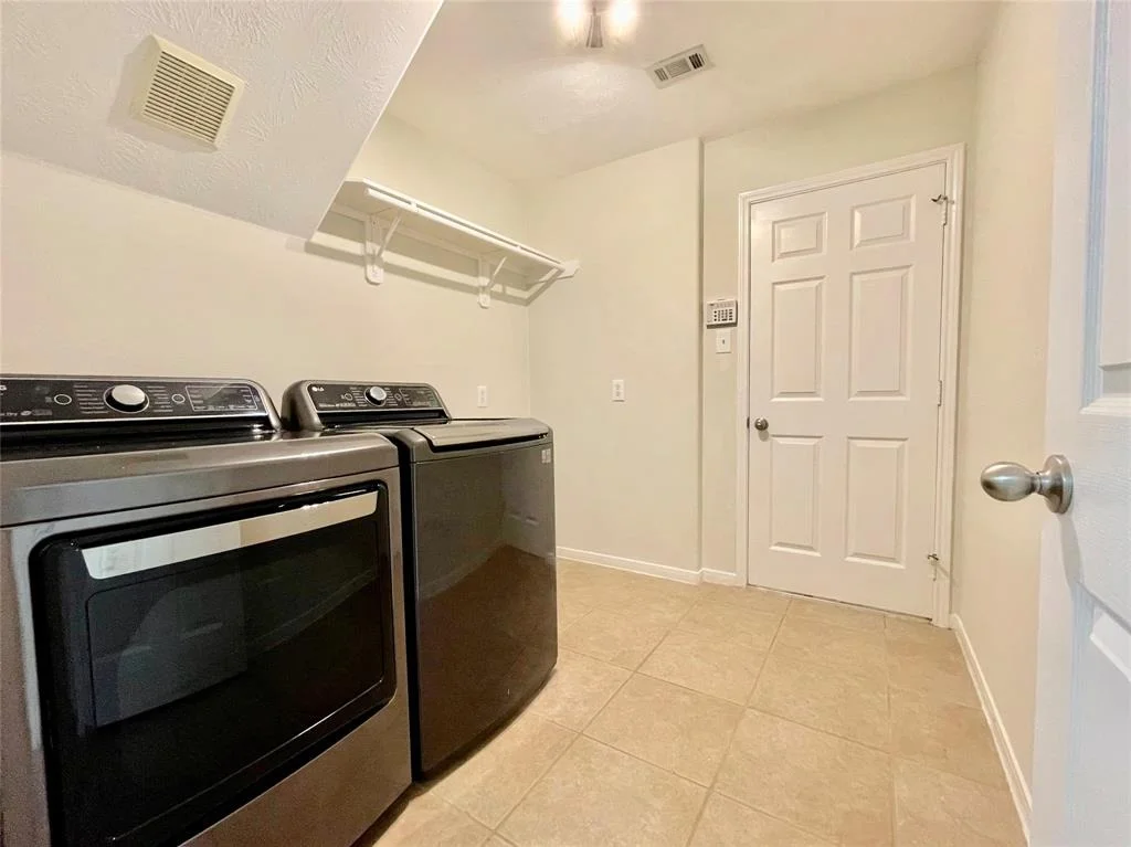 Photo of 22966 Ashmore Estates Ct Court