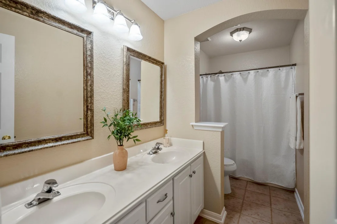 Photo of 19410 Camellia Bend Circle