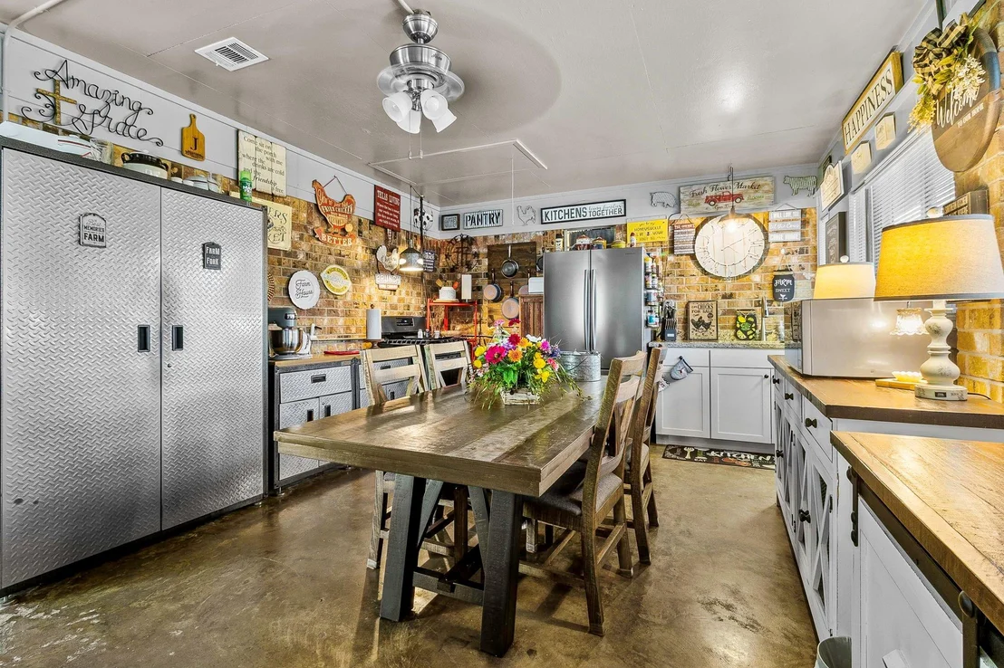 Photo of 188 Huckleberry Road