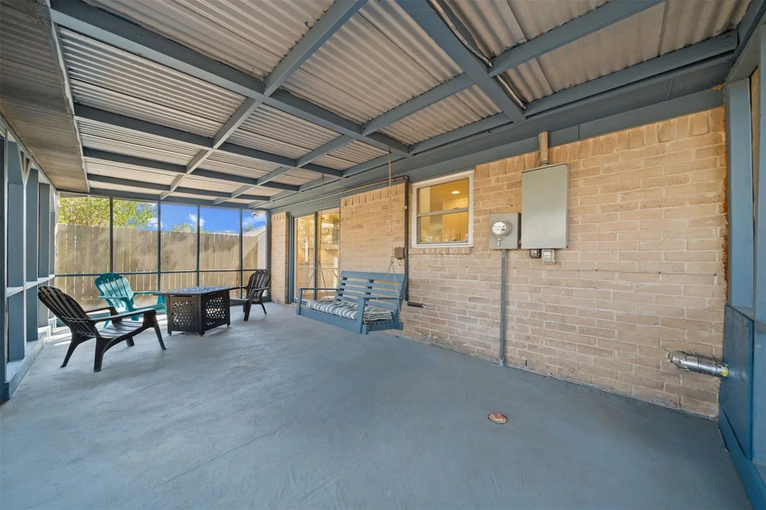 Photo of 2516 Village Circle Drive