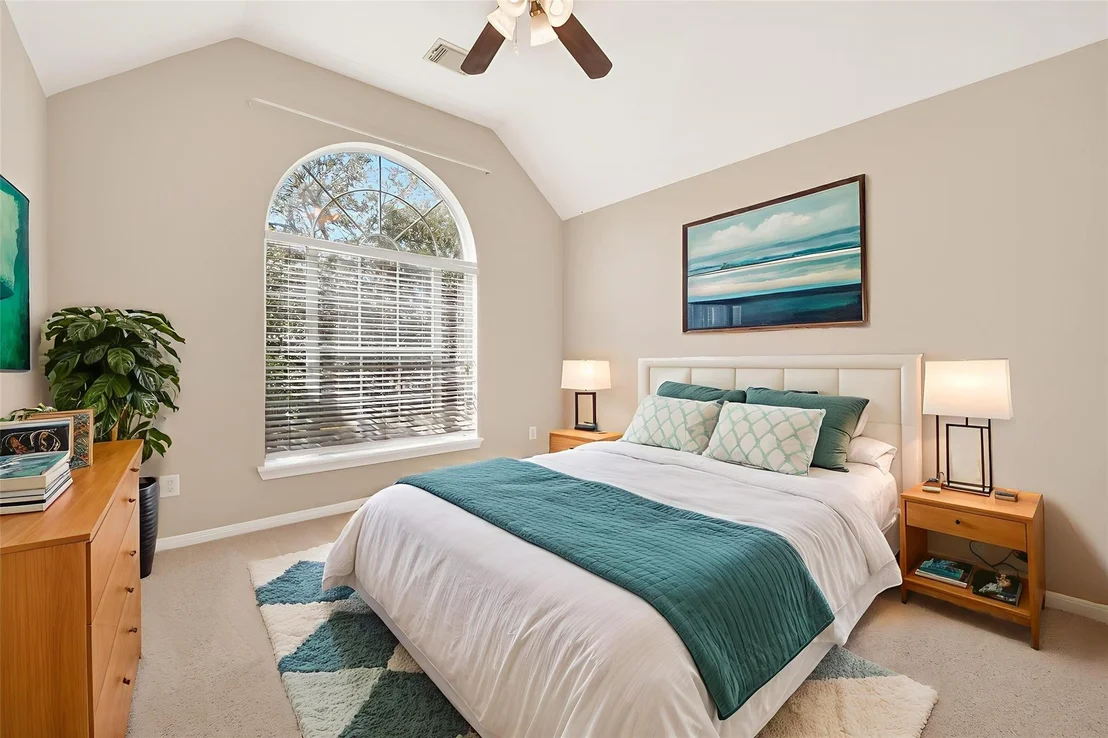Photo of 15706 Clear Pointe Drive