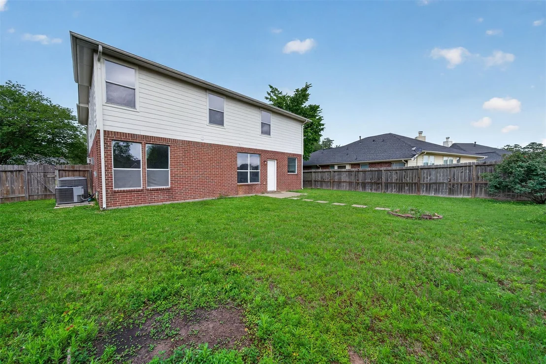 Photo of 24042 Lestergate Drive