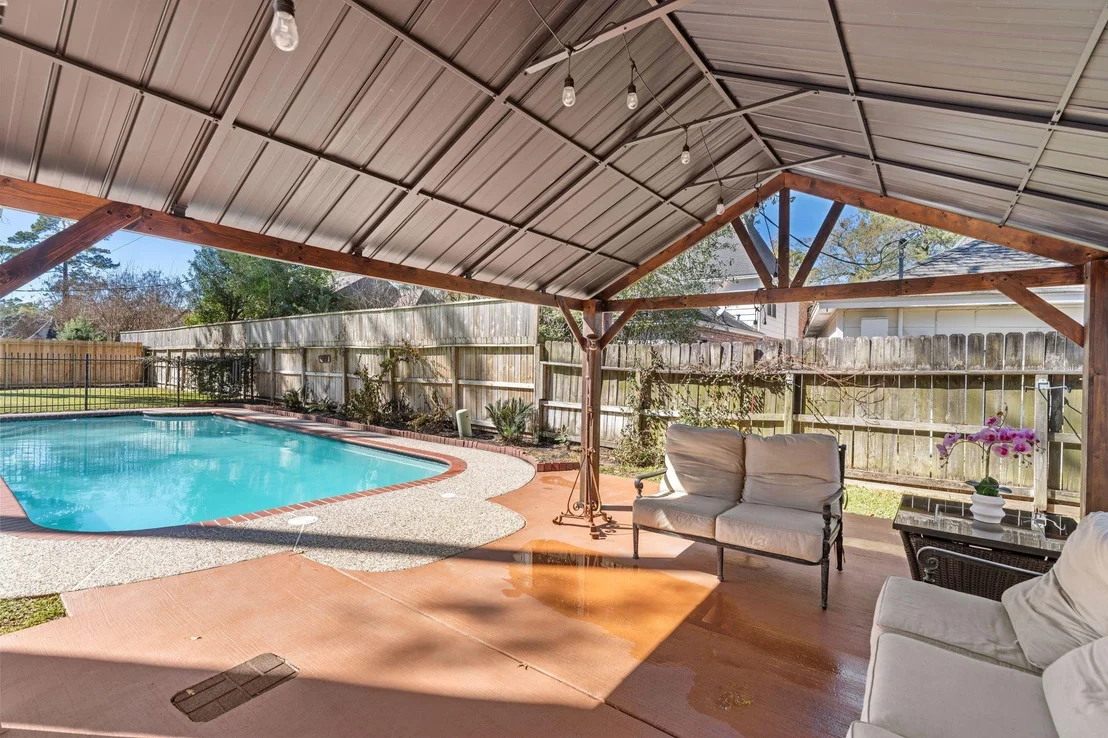 Photo of 16011 Stratton Park Drive