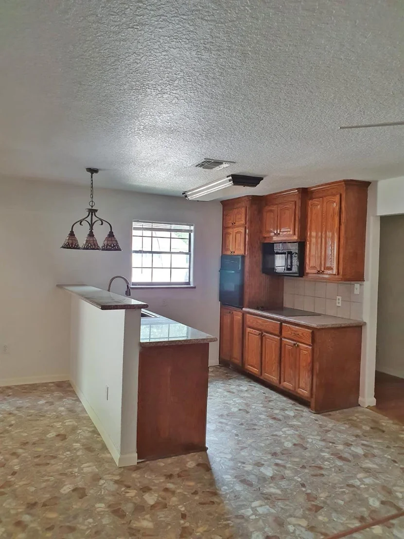 Photo of 1272 Pecan Street